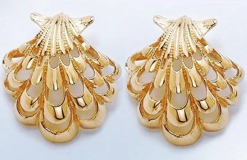 14k Gold Openwork Scallop Shell Earrings