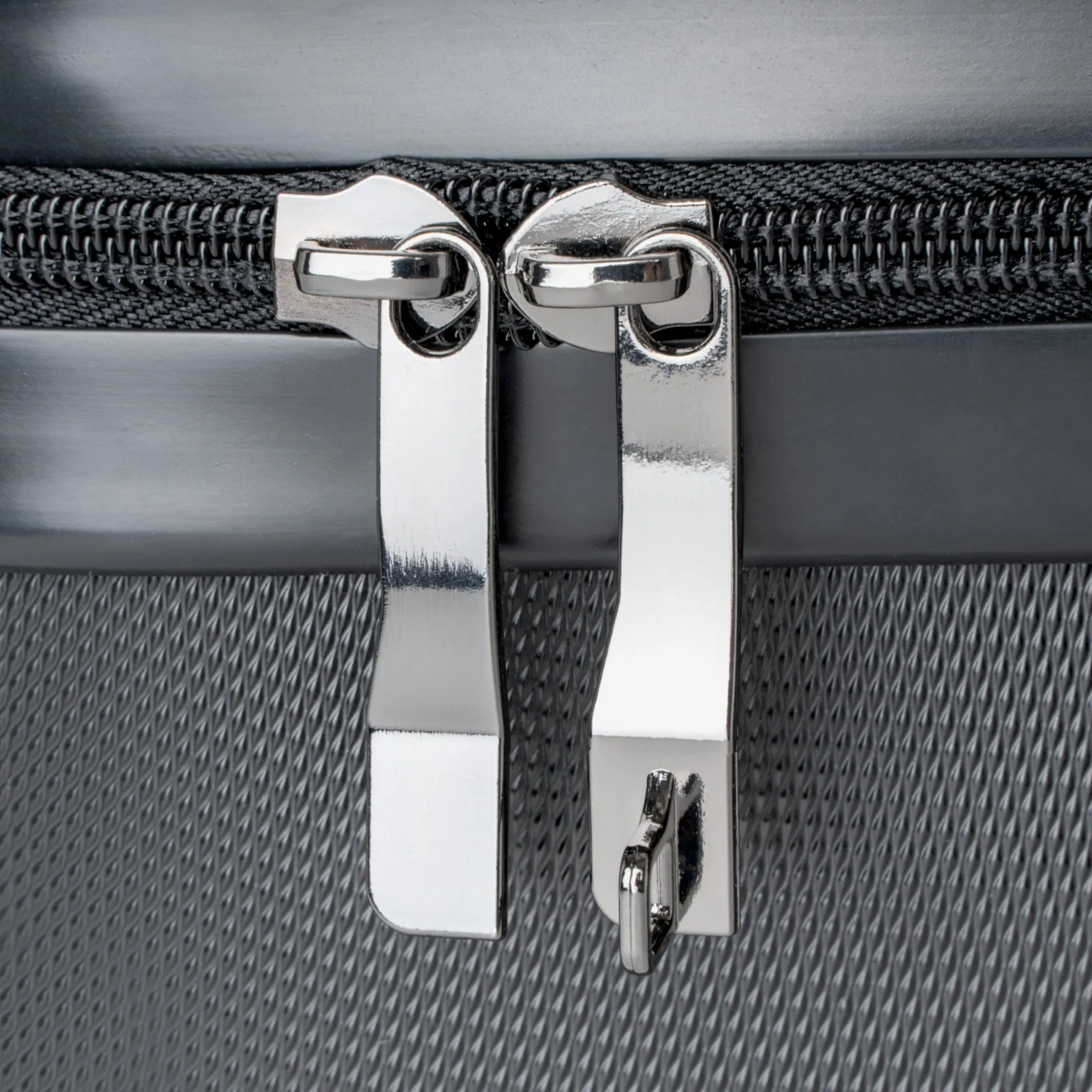 Bomberas Suitcase