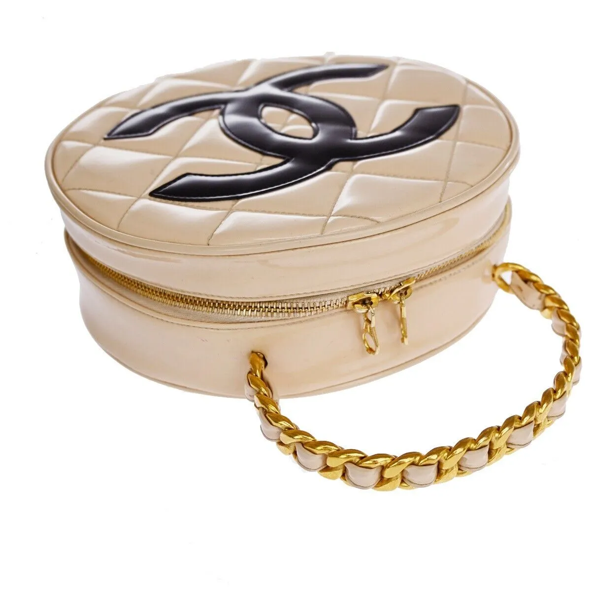 Chanel Cc Matelasse Round Vanity Chain
