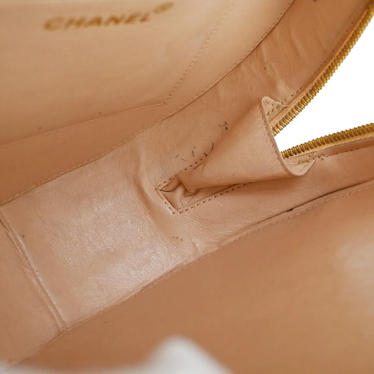 Chanel Cc Matelasse Round Vanity Chain